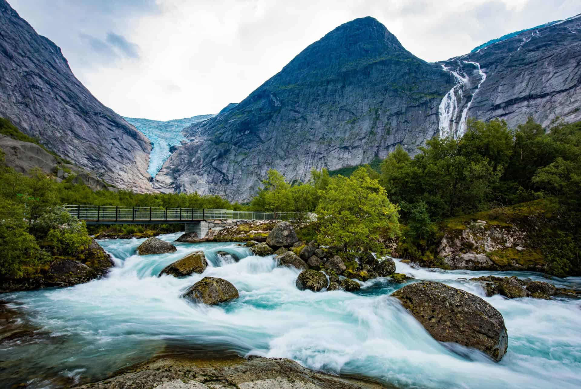 glacier jostedalsbreen norvege